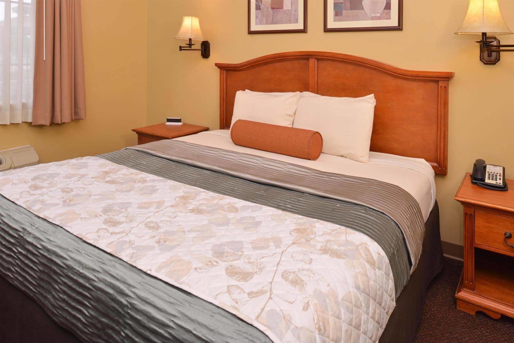 Country Hearth Inn & Suites Edwardsville Exteriér fotografie