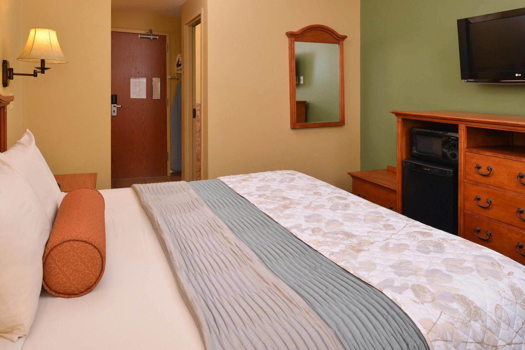 Country Hearth Inn & Suites Edwardsville Exteriér fotografie